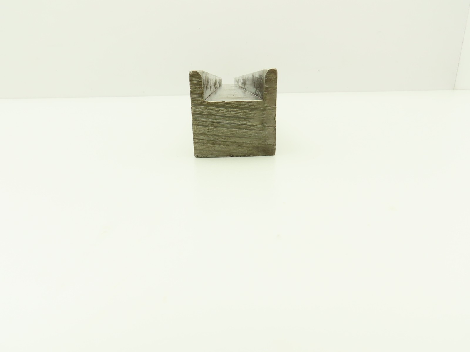 Press Brake Square Die 21-1/4″ Long 1″ Square 1/2″ Deep Flat Bottom
