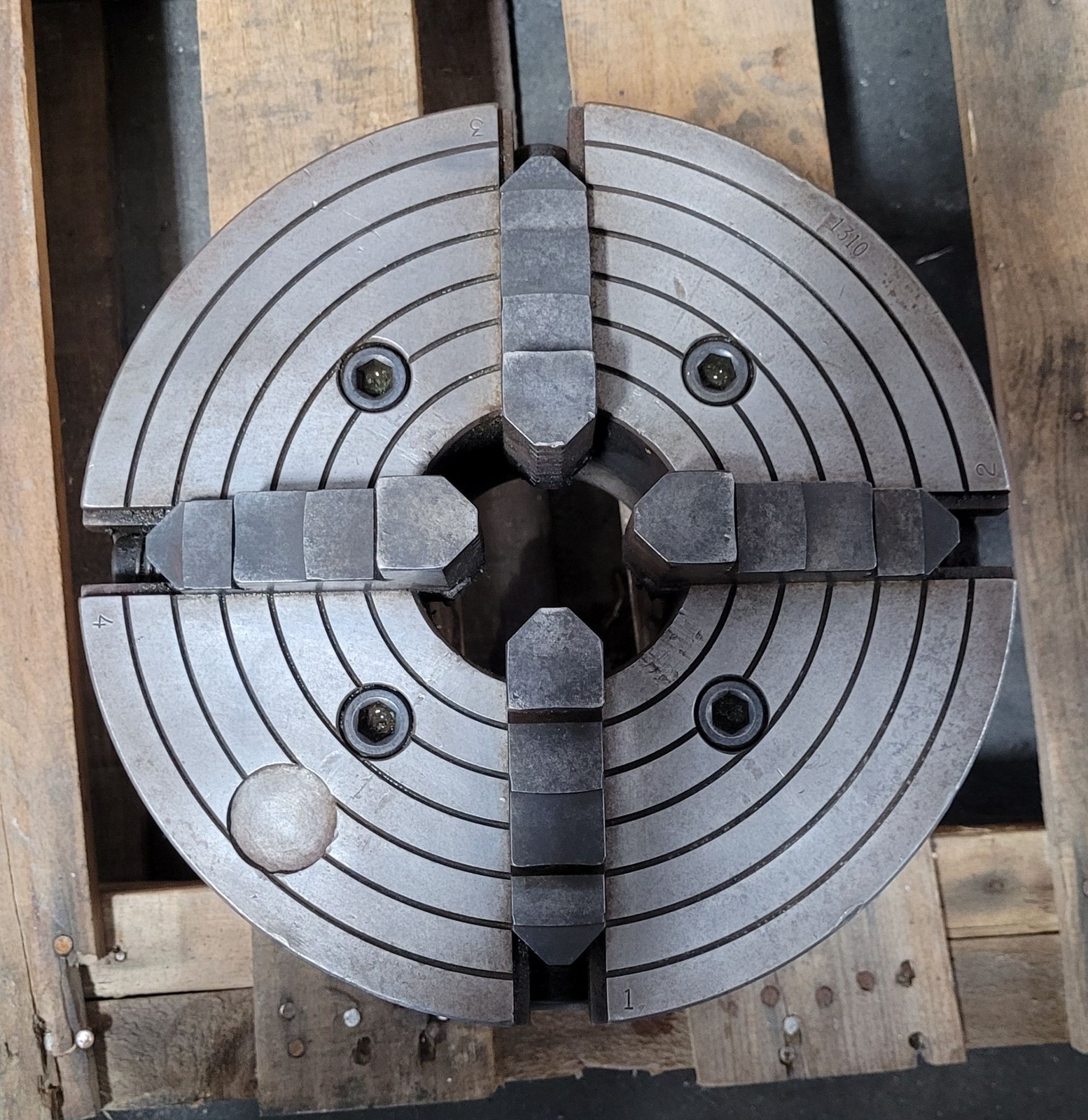 Buck 10″ – 4 Jaw Chuck w/ D1-8 Mount