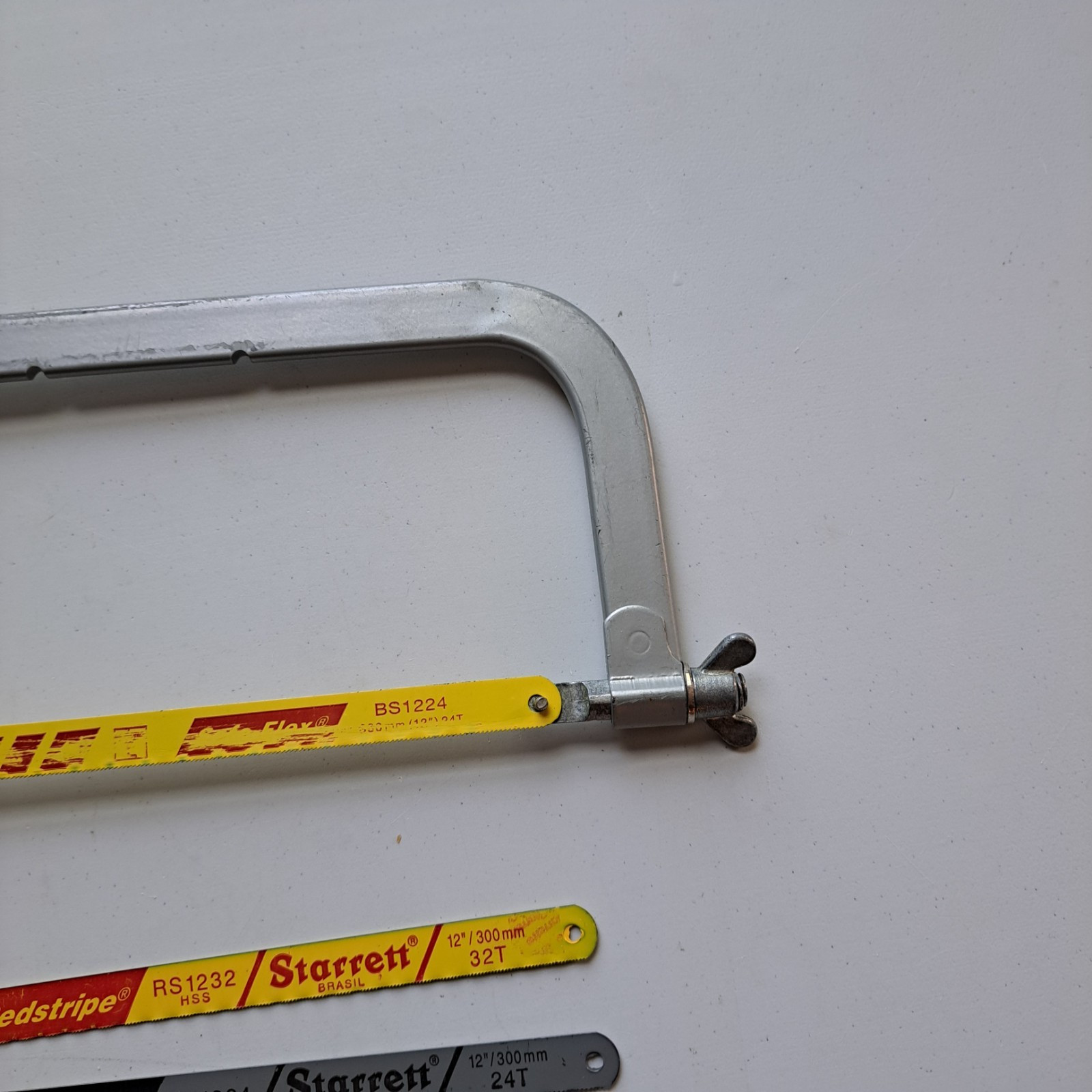 Starrett #151 8″, 10″ & 12″ Open Grip Adjustable Hacksaw Frame With 7 New Blades