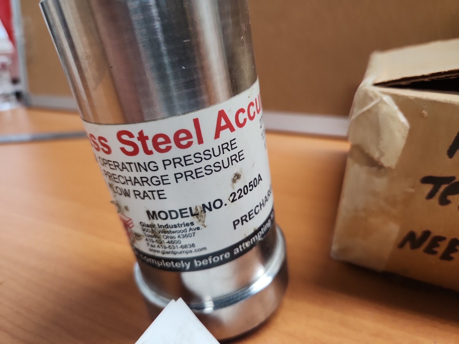 Giant Model 22050 Stainless Steel Accumulator (For Parts Only No Returns)