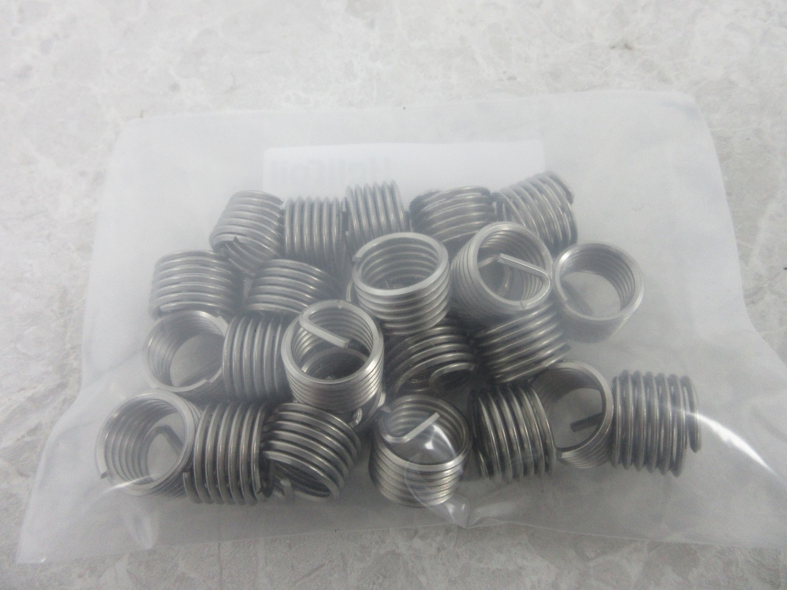 BAG OF 25 HELICOIL 1084-16CN160, M16X2 304 SS THREAD INSERT, IA0289