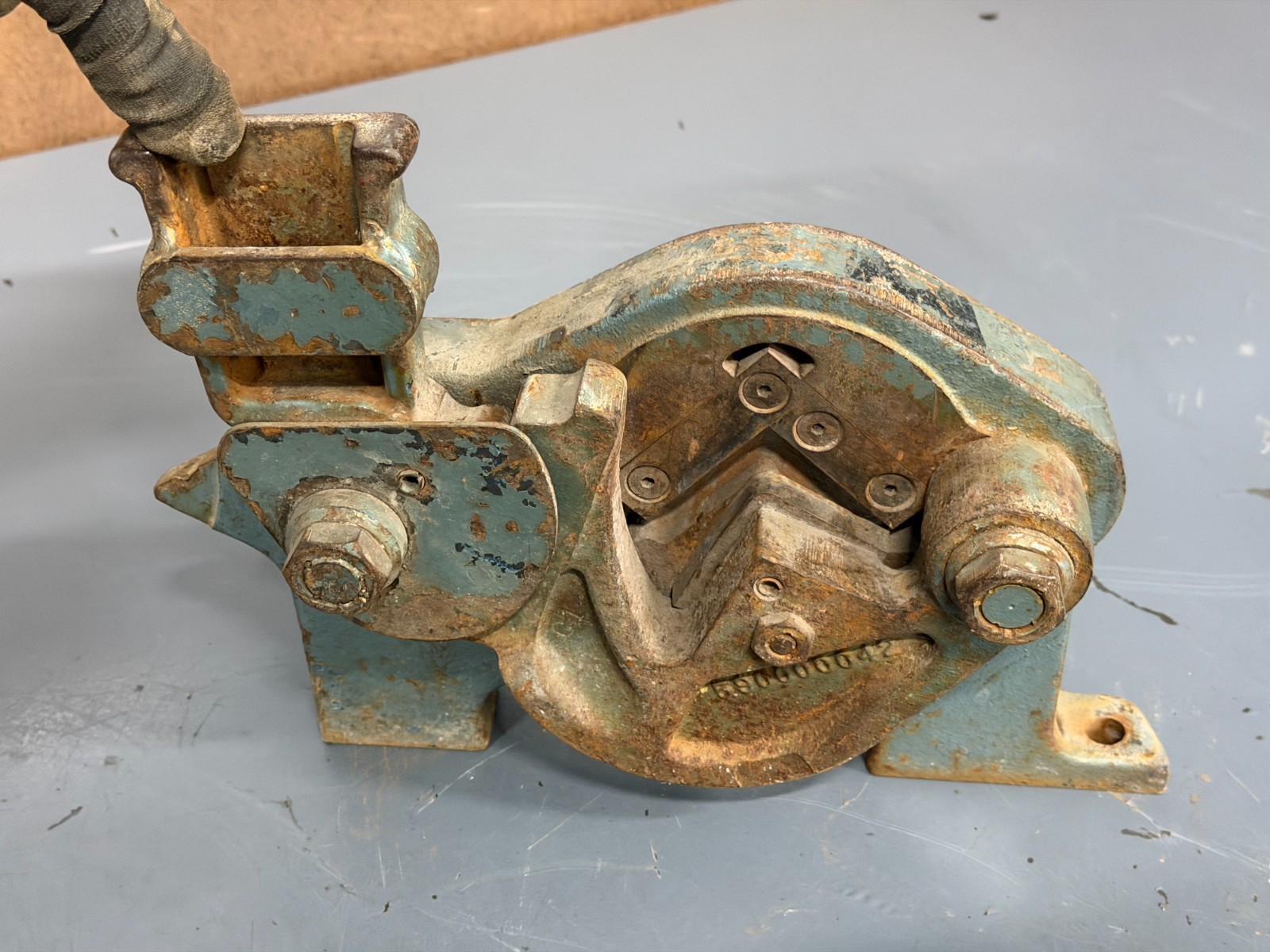 Roper Whitney Metal No. A 4 Angle Iron Shear