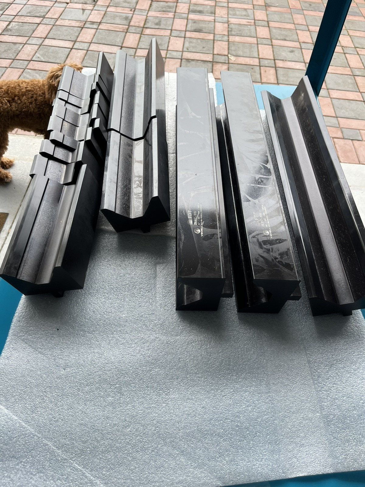 Press Brake Forming Die -80 mm Opening- 2595 MM SEG OR 102.250″ HARDENED BLACK
