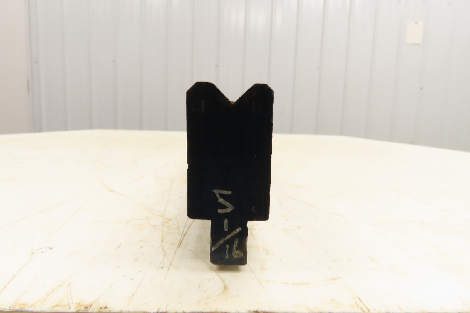 Press Brake Die 51″ Long 90° V 1/2″ W 1/4″ D 1-3/4″ H 1/2″ Tang