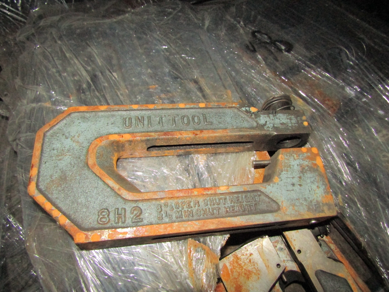 Unittool 8H-2 Throat Punch Dia. 1/4″ Thick Max C-Frame Punch