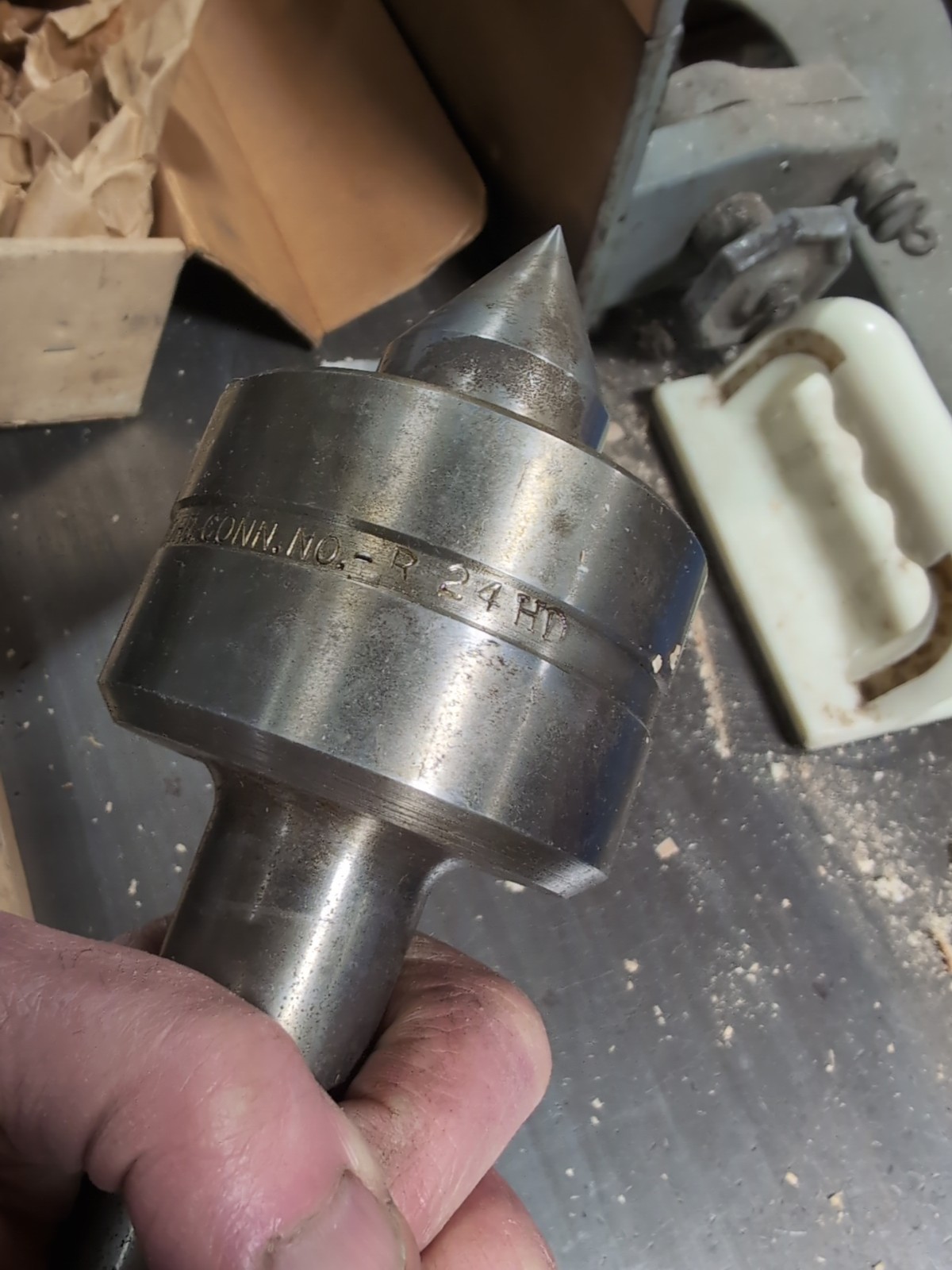 The Ready Tool Co R-24 HD Live Center – 4MT