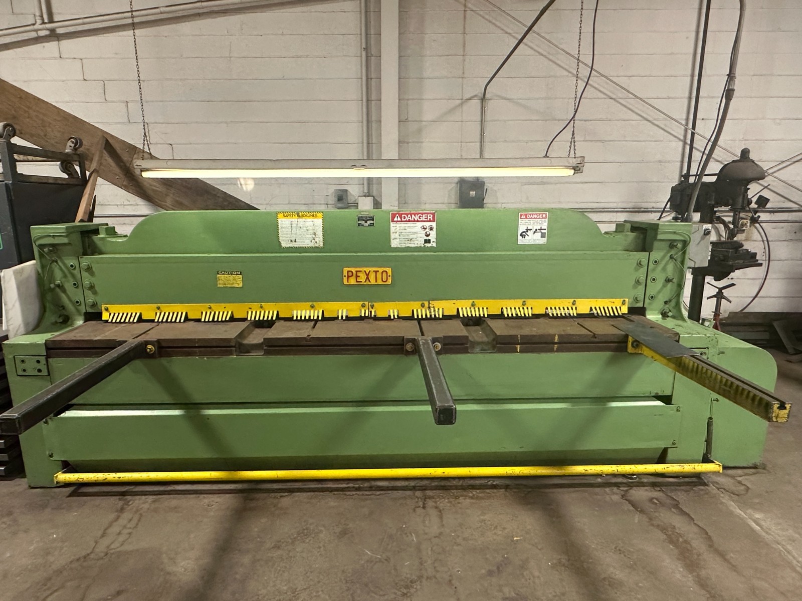 Pexto 10-U-10A Mechanical Shear, 10′ x 10 gauge, Spare Blades Great Condition