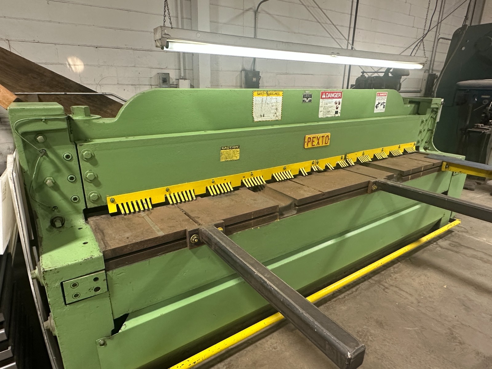 Pexto 10-U-10A Mechanical Shear, 10′ x 10 gauge, Spare Blades Great Condition