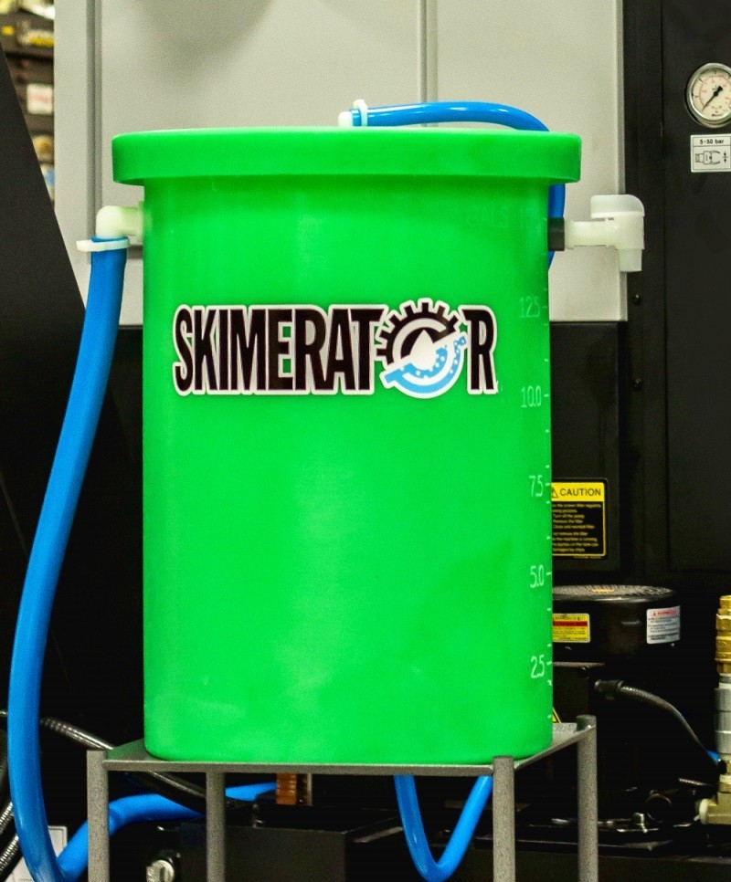 Skimerator Oil Skimmer PN 3200F-5040-3262HD Floating Draft Square Stand HD Motor