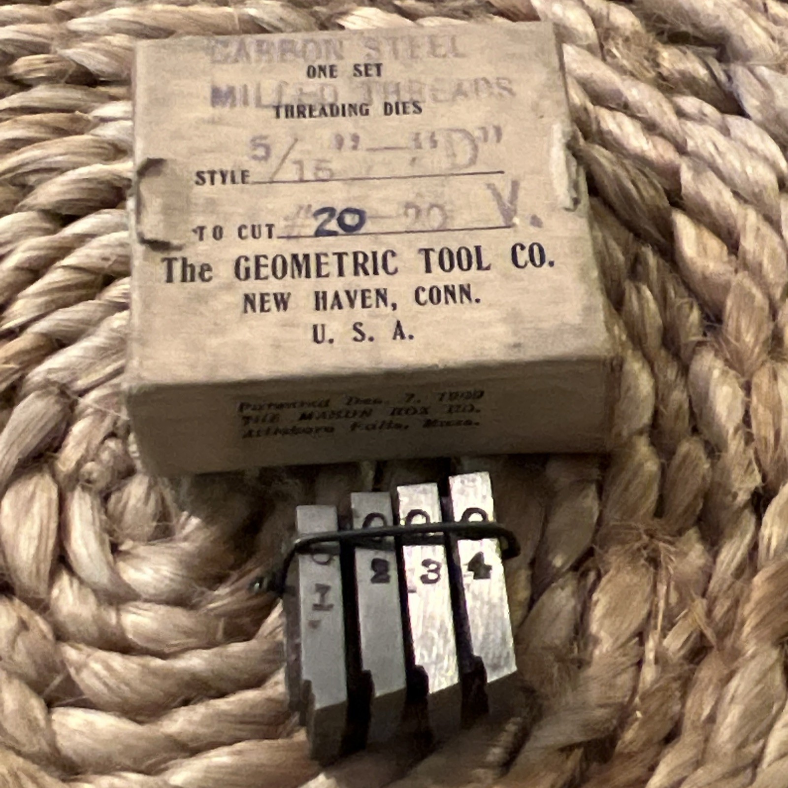 NOS Geometric 5/16” D Chasers #20-20 Thread (1-C2)