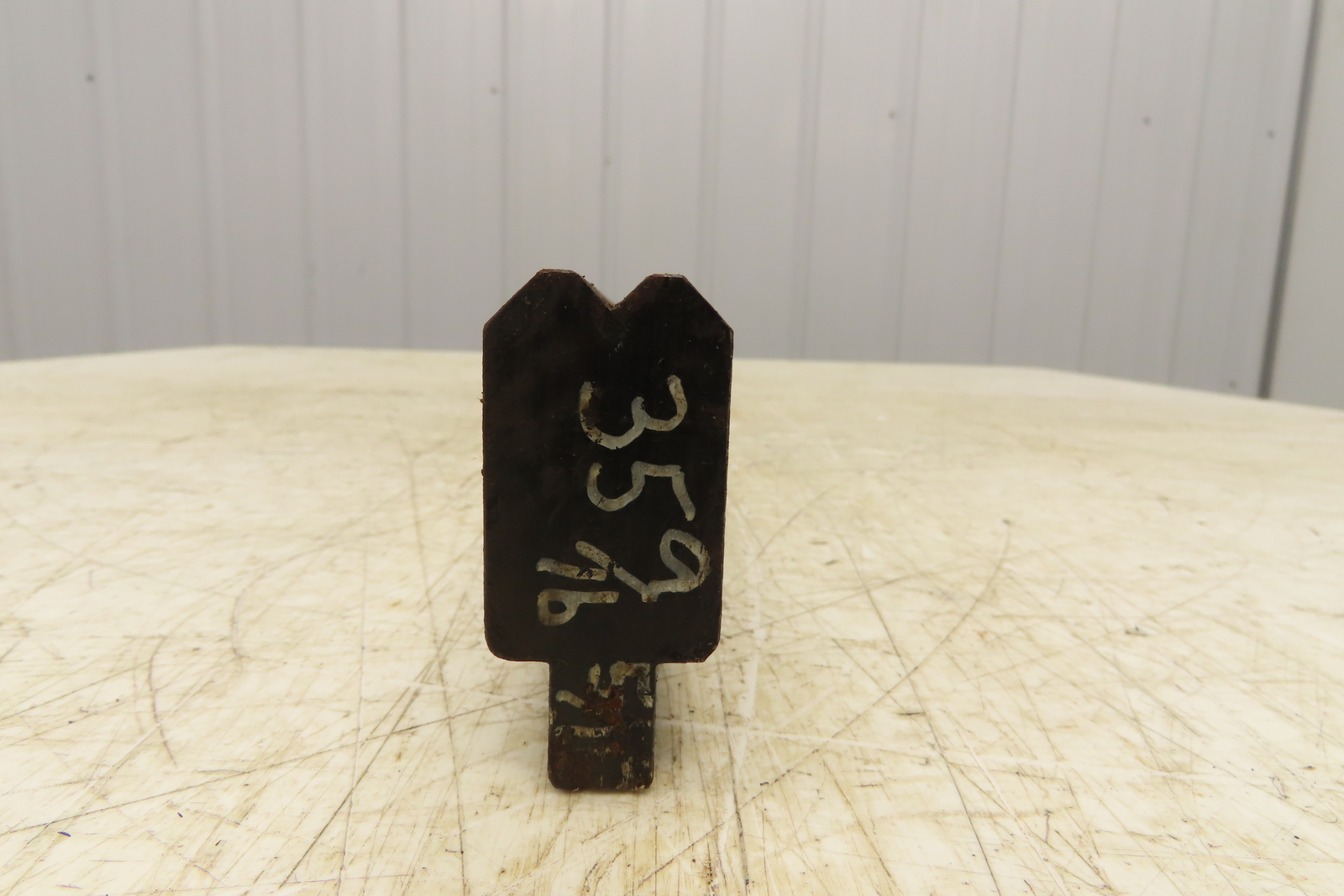 Press Brake Die 35-9/16″ Long 90° V 5/16″ W 1/8″ D 1-3/4″ H 1/2″ Tang