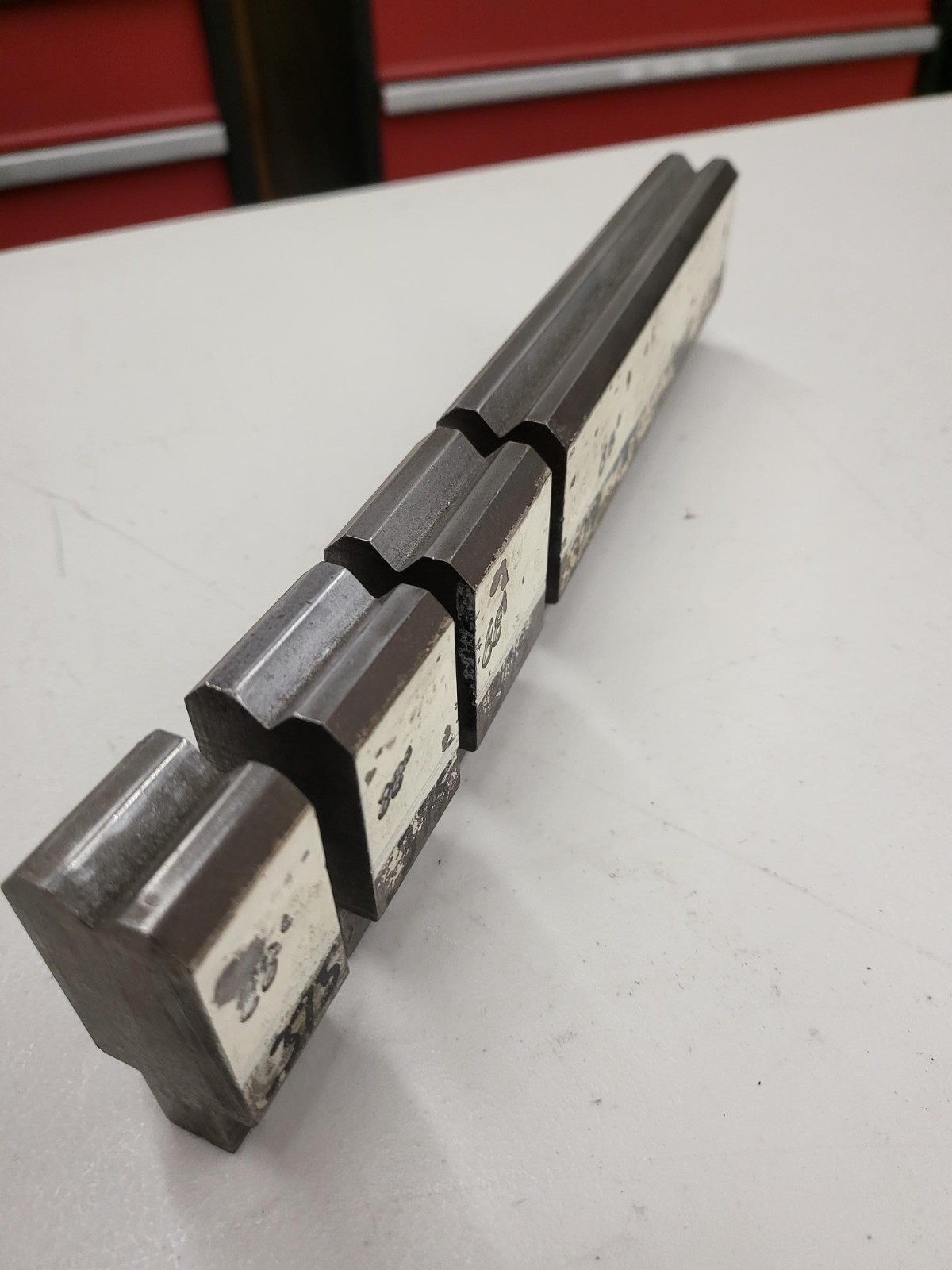 Press Brake Tooling Die Sectionalized 10.5″ Long 3/8″ V Opening 4 Pieces BTB2