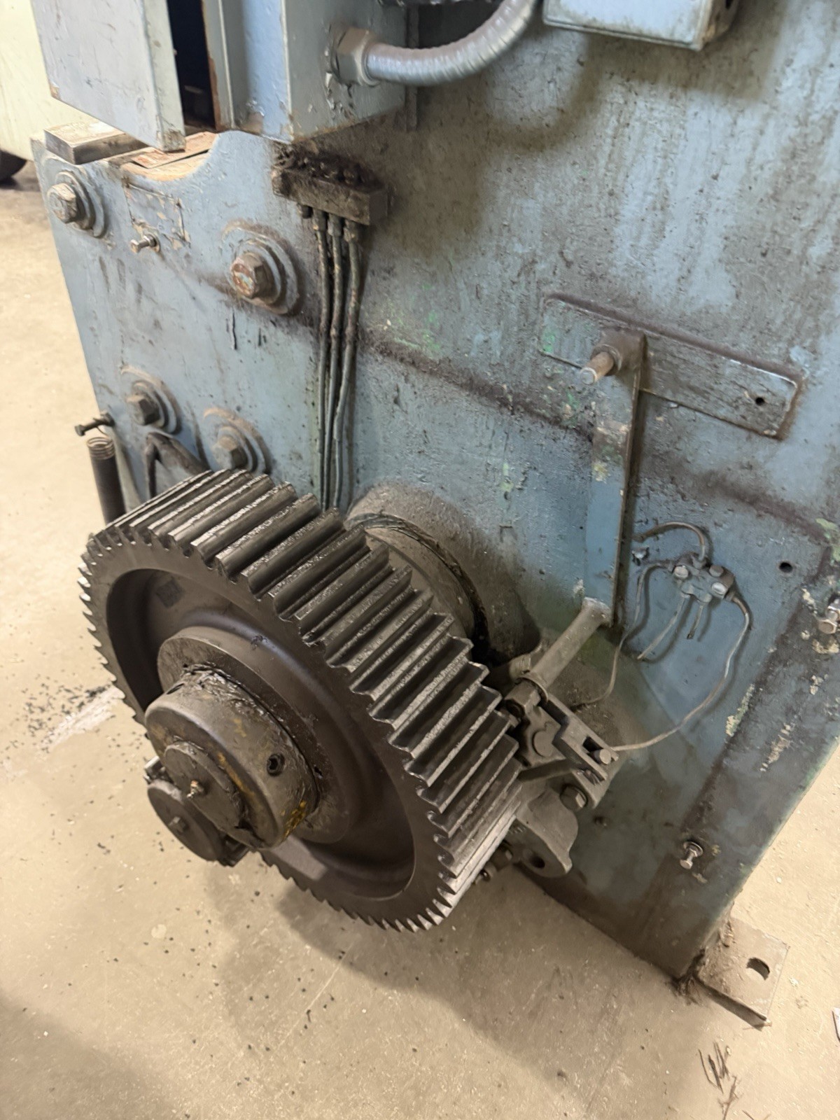 Pexto 10-U-10A mechanical power squaring shear
