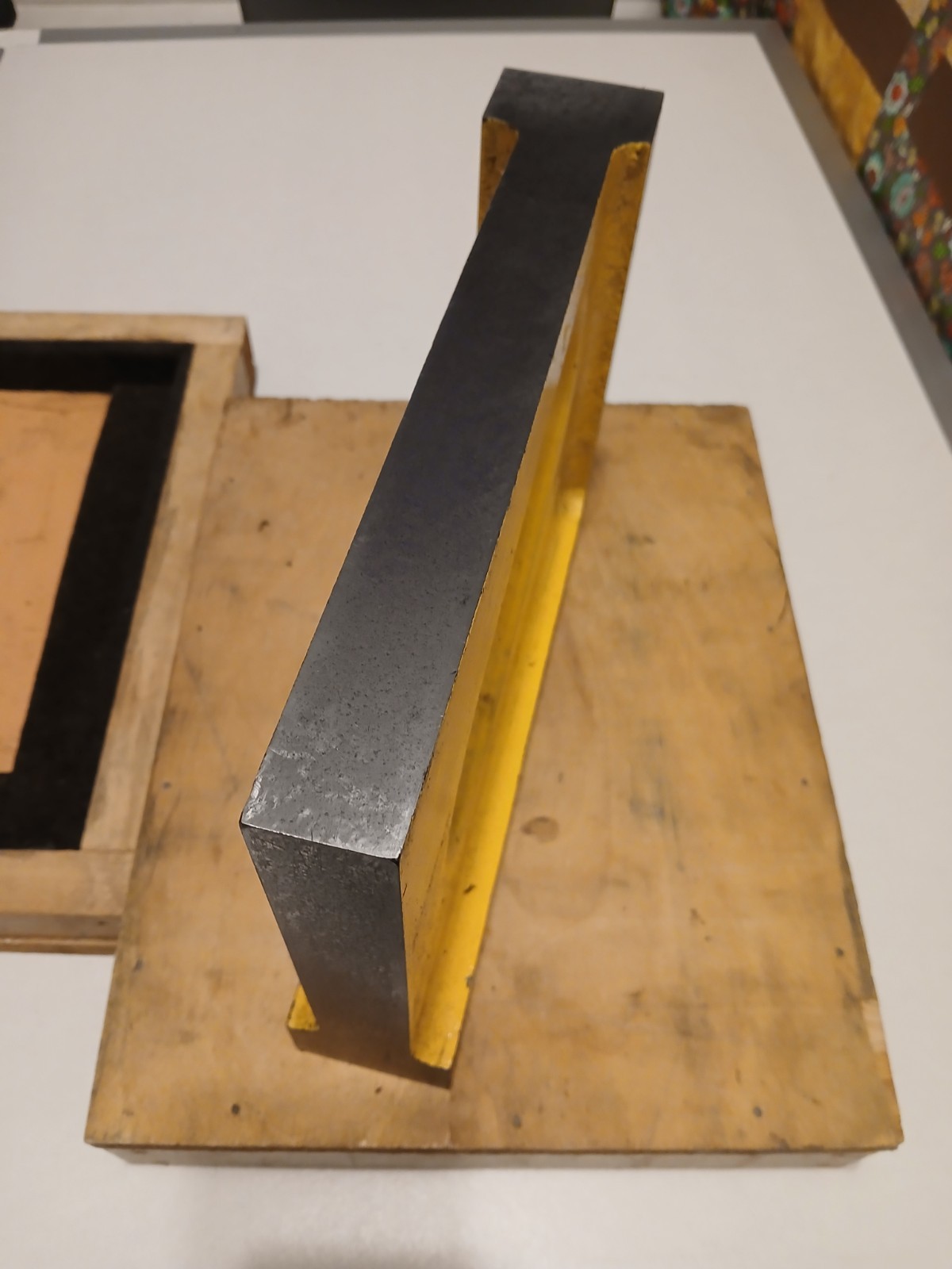 Precision cast iron square