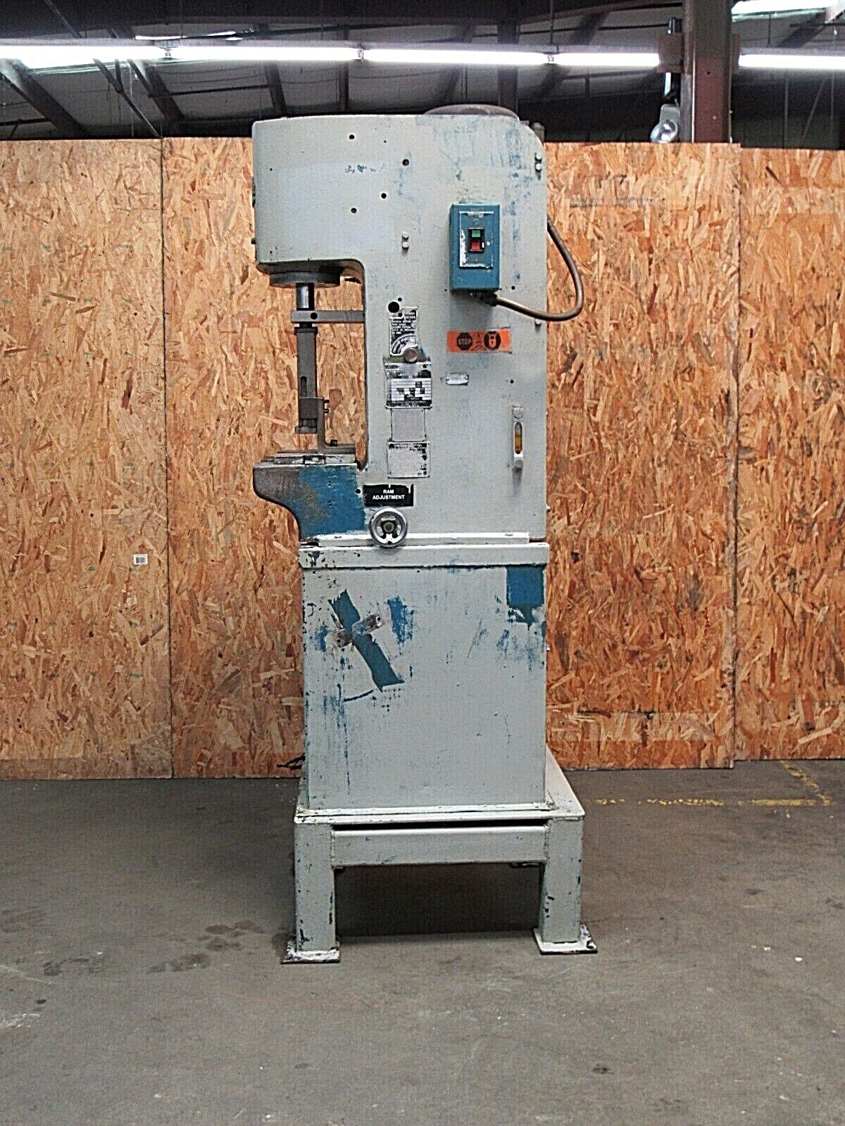 DENISON 6TON C FRAME HYDRAULIC MULTIPRESS R065LC261D266C218A 5HP 208/230/460V3PH
