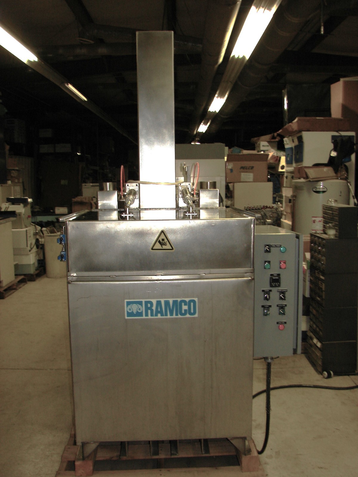 Ramco Model MK32CSSX Stainless Steel Ultrasonic Cleaner 3D