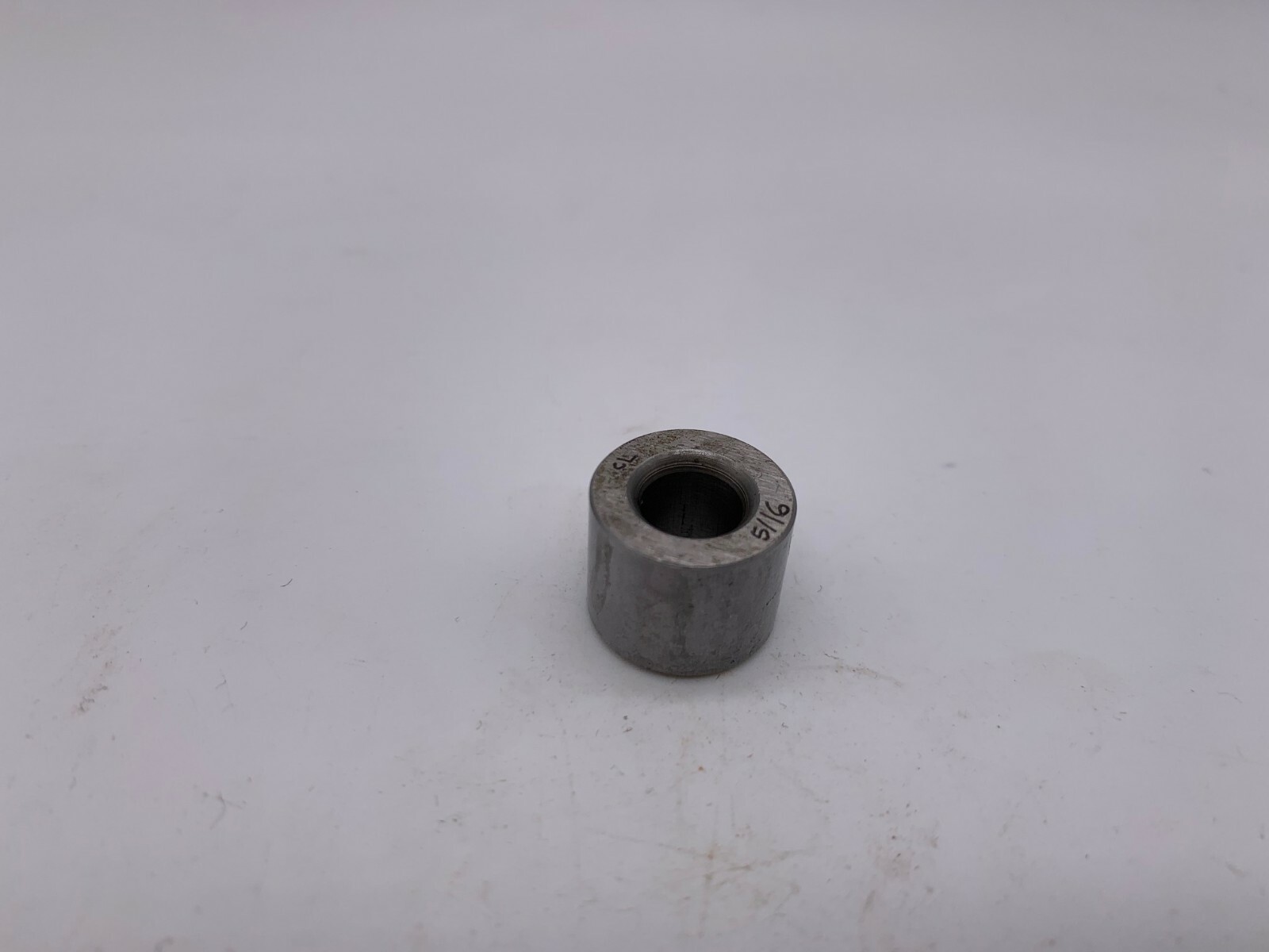 P-40-8 .3125 (5/16) ID, 5/8″ OD, 1/2″ Long, Headless Press Fit Drill Bushing