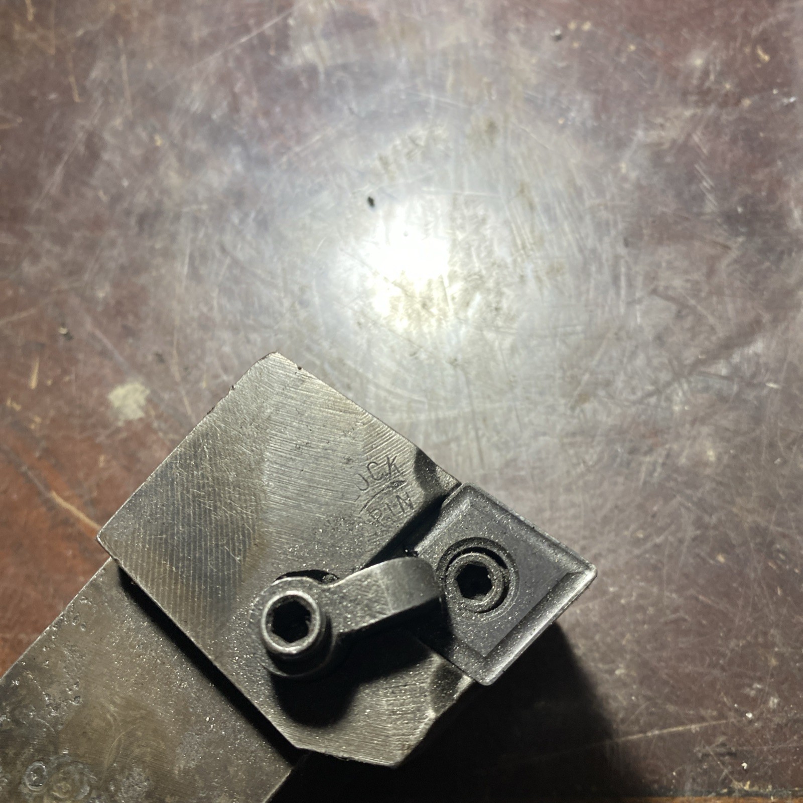 KENNAMETAL 1.5” Square Shank Toolholder DCLNL-246D CN-64 (M24)