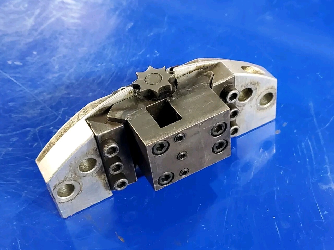1 ea. TRI TOOL 604SB – 612SB Low Profile Tool Block w/ Extended Tool Holder